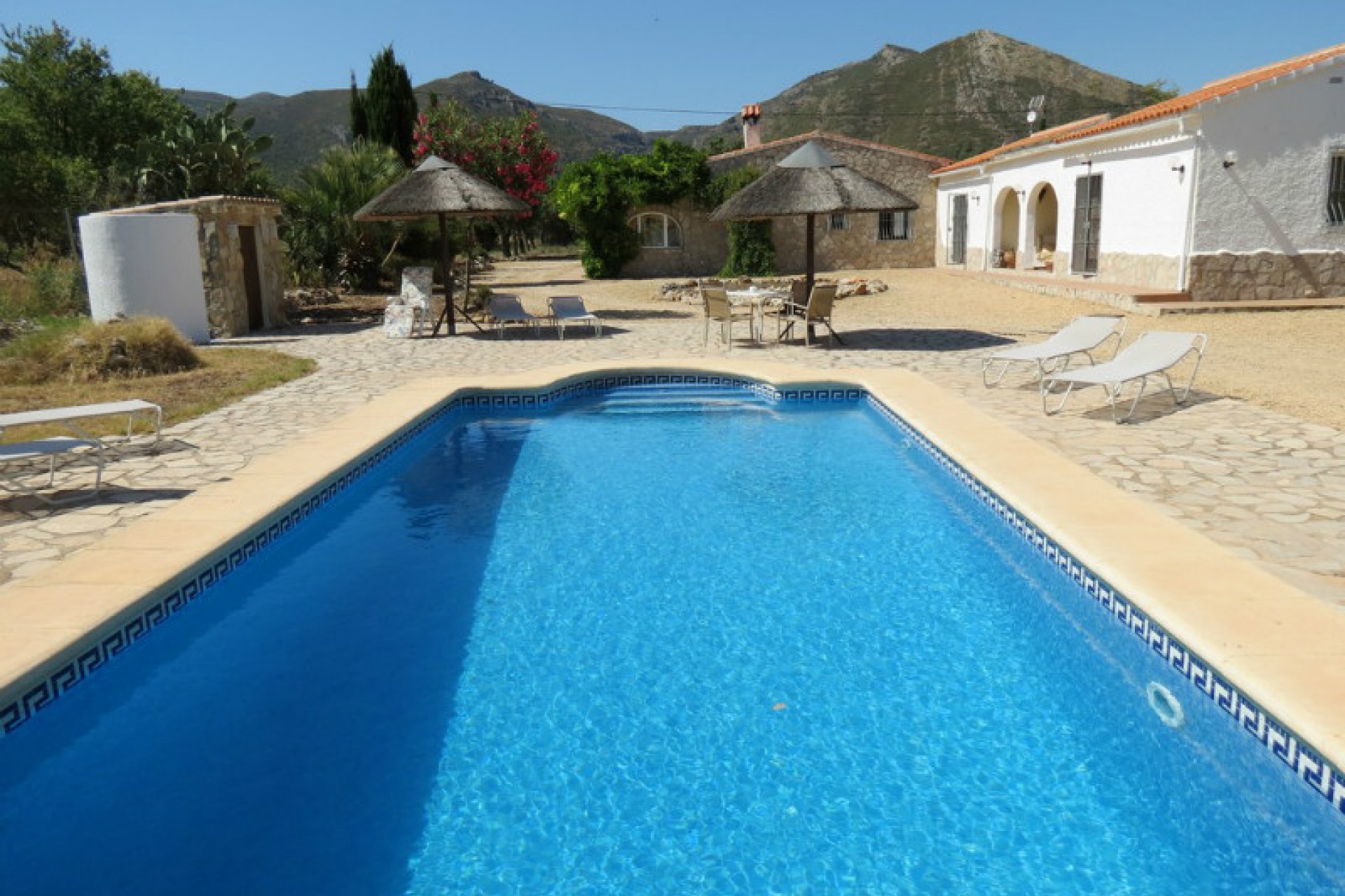Fincas for sale in the Jalon Valley, Lliber