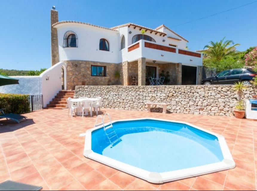 Villa For Sale in Benidoleig, Alicante