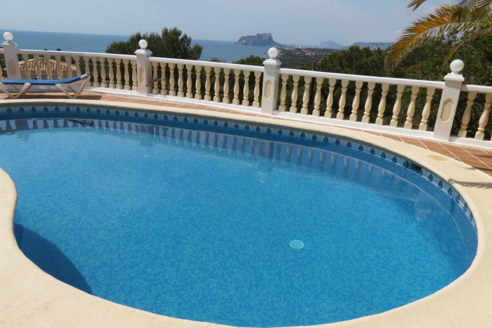 Villa for sale in El Portet, amazing sea views
