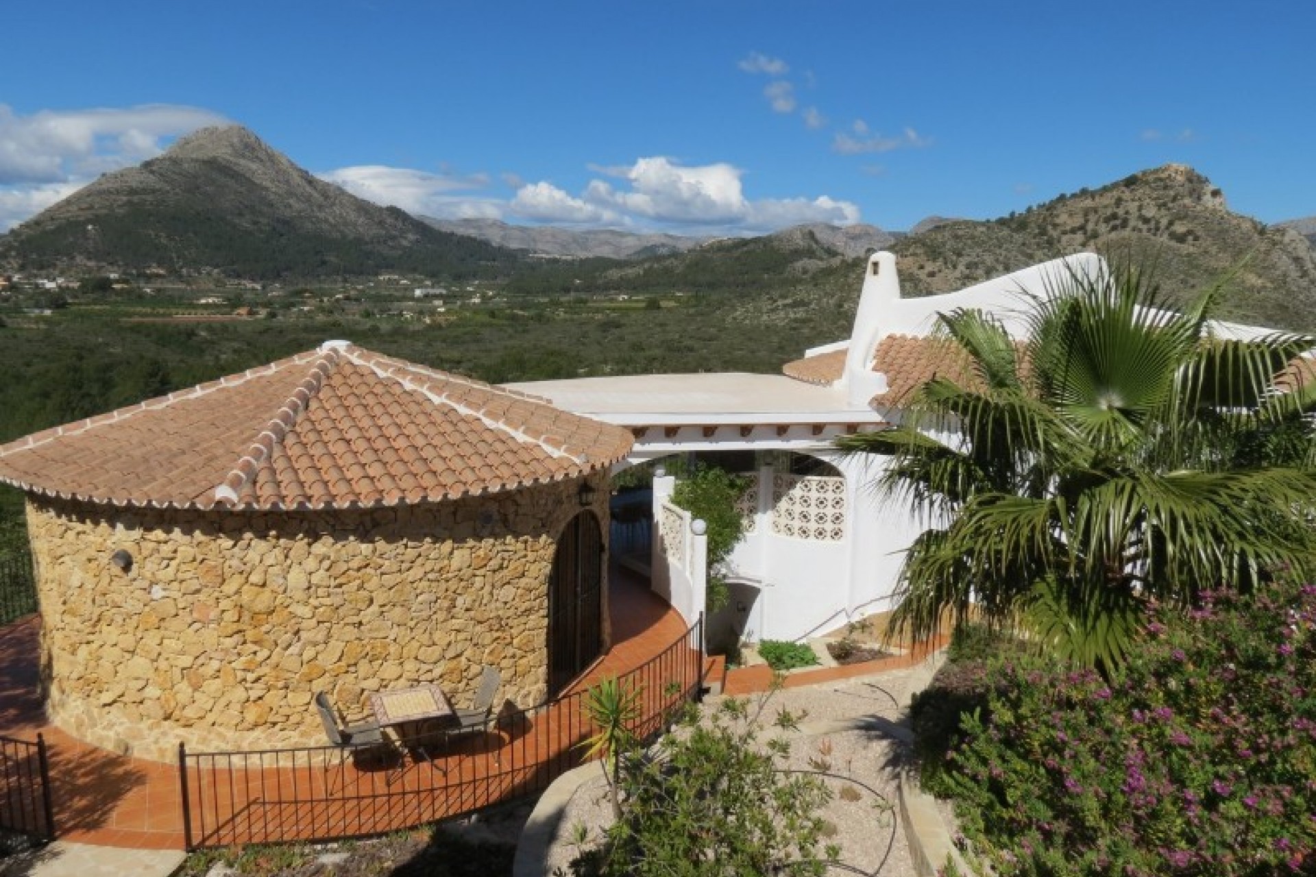 Villa For Sale in Murla, Alicante