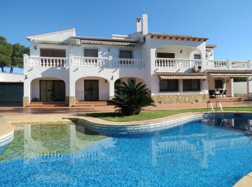 Villa zum Verkauf in Benissa, San Jaime